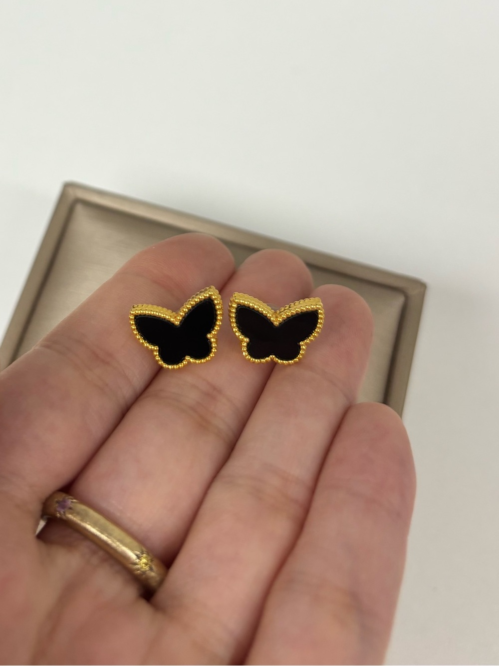 24k Yellow Gold Butterfly Earrings with Black Onyx VCA style